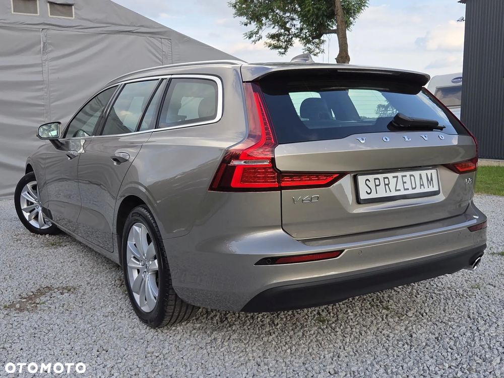 Volvo V60 D3 Momentum Pro - 36