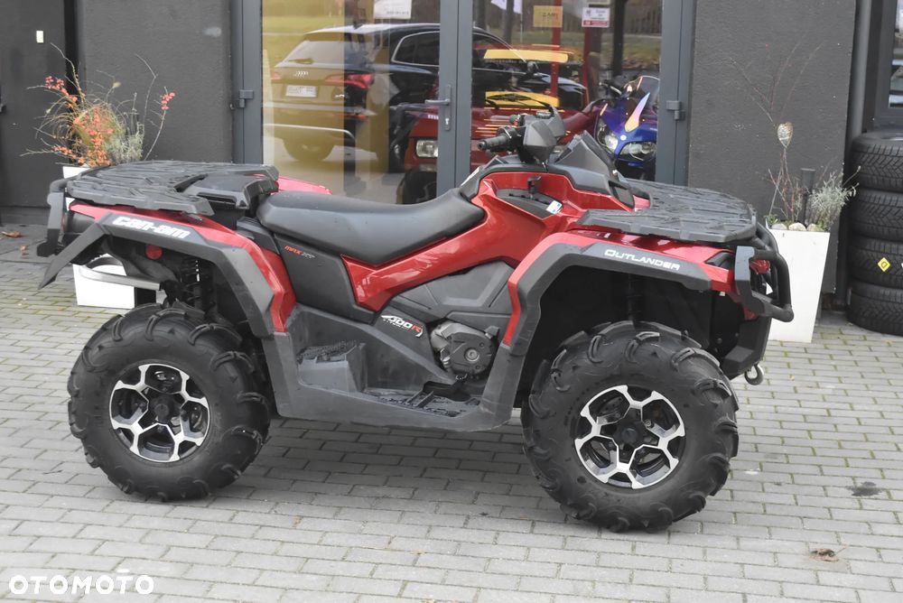 Can-Am Outlander - 2