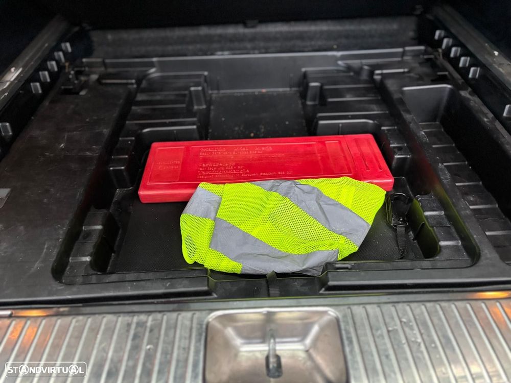 Mercedes-Benz E 250 CDi Avantgarde BlueEfficiency - 46