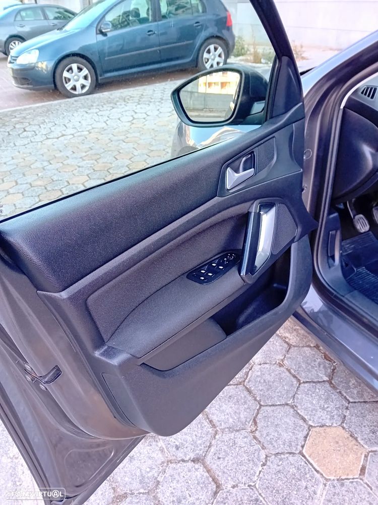 Peugeot 308 SW e-HDi 115 Stop & Start Nível 2 Business-Line - 11
