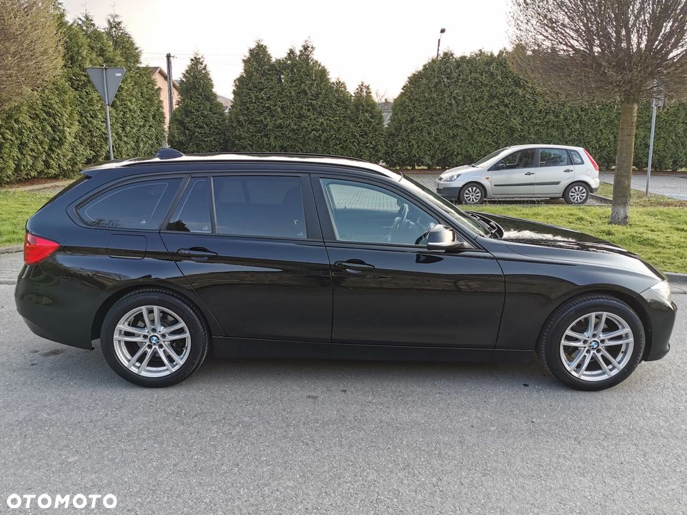 BMW Seria 3 320d xDrive - 10