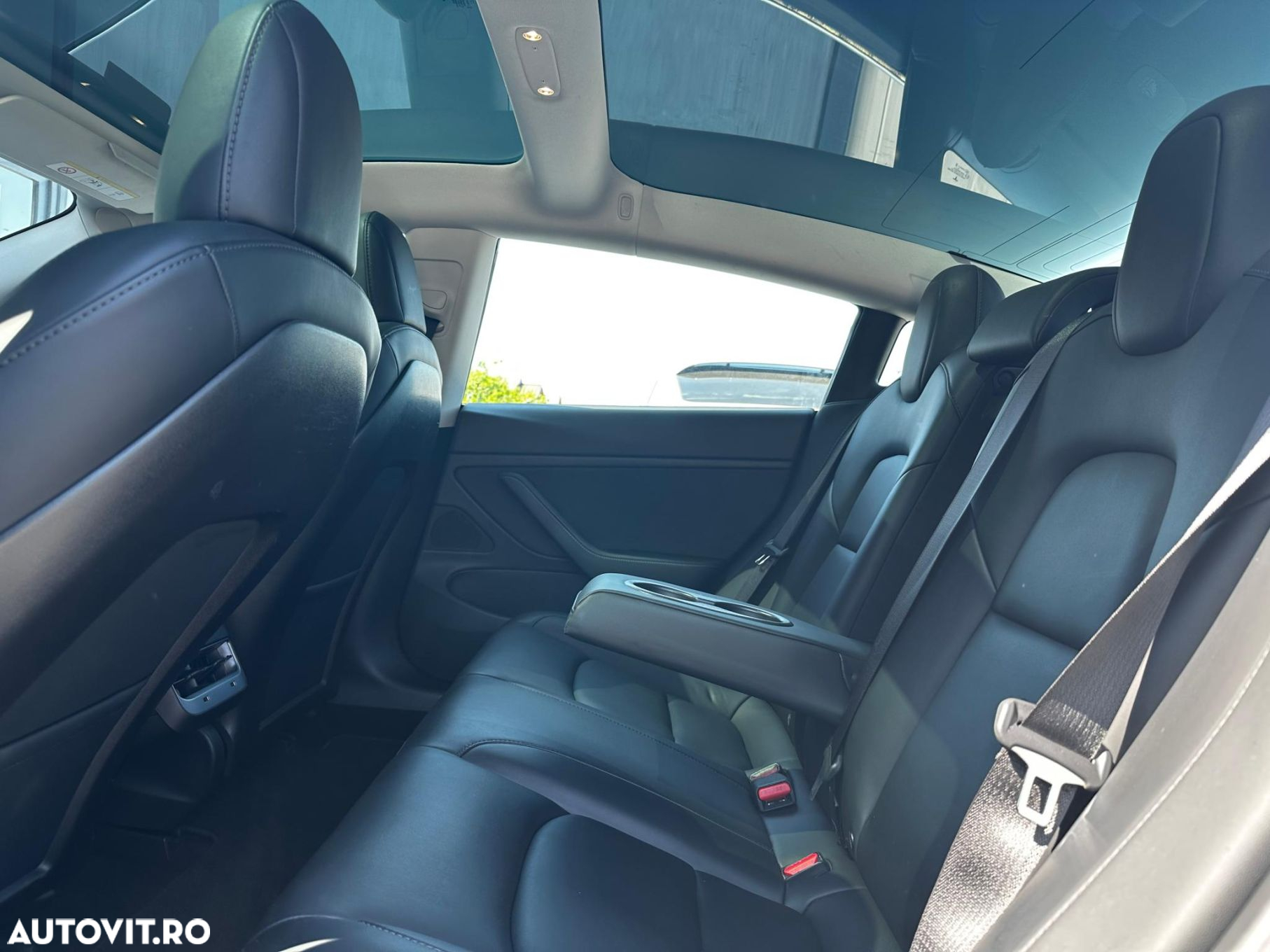 Tesla Model 3 - 30