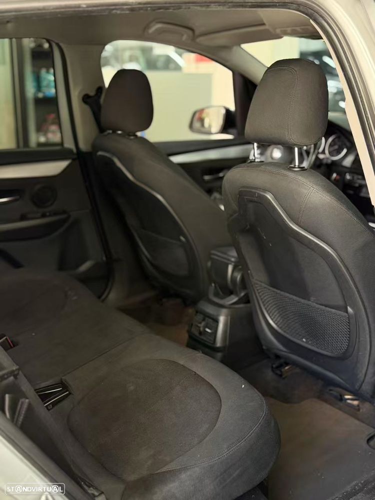 BMW 216 Active Tourer d Aut. - 9