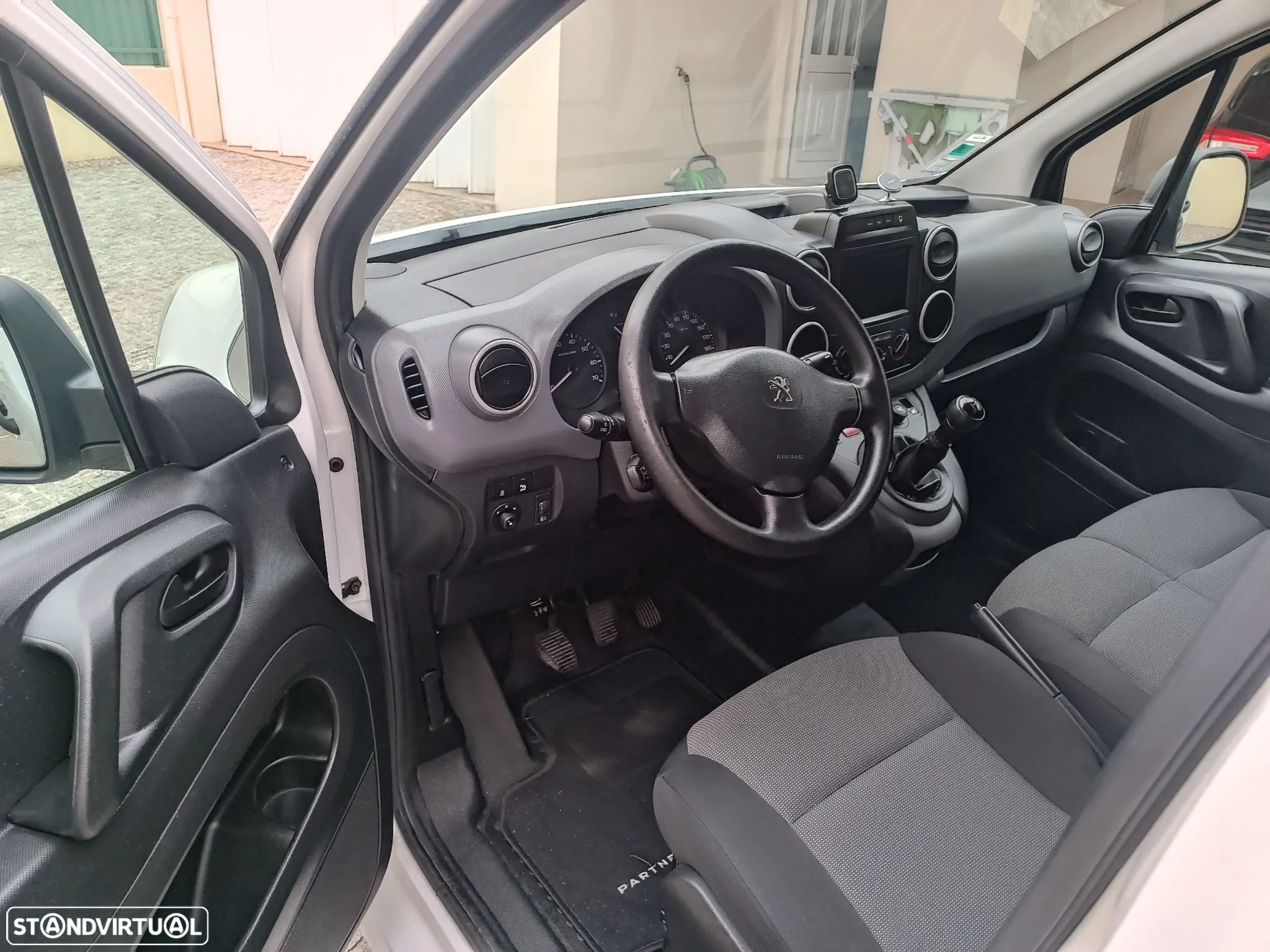 Peugeot Partner 1.6 BlueHDi Confort - 10