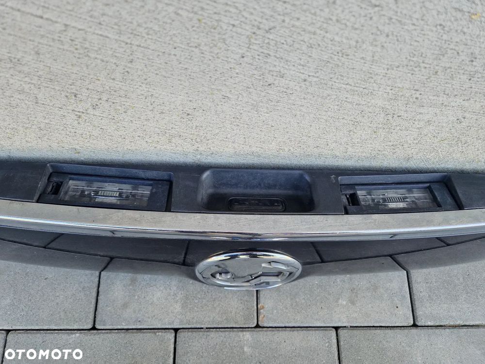 BLENDA, LISTWA KLAPY TYLNEJ OPEL MERIVA B 2010-- - 4