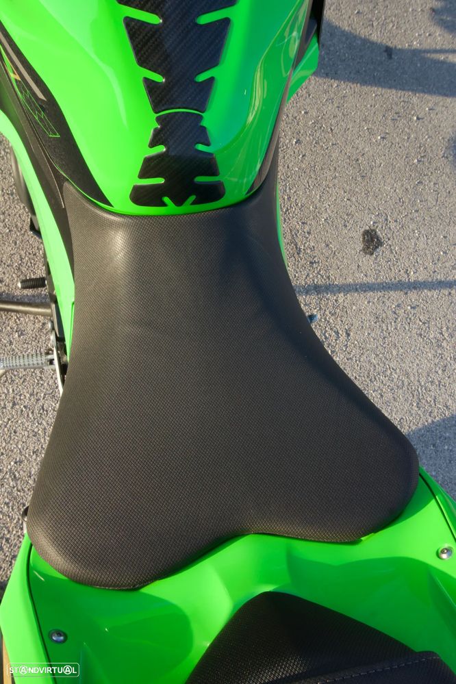 Kawasaki Ninja KRT - 27