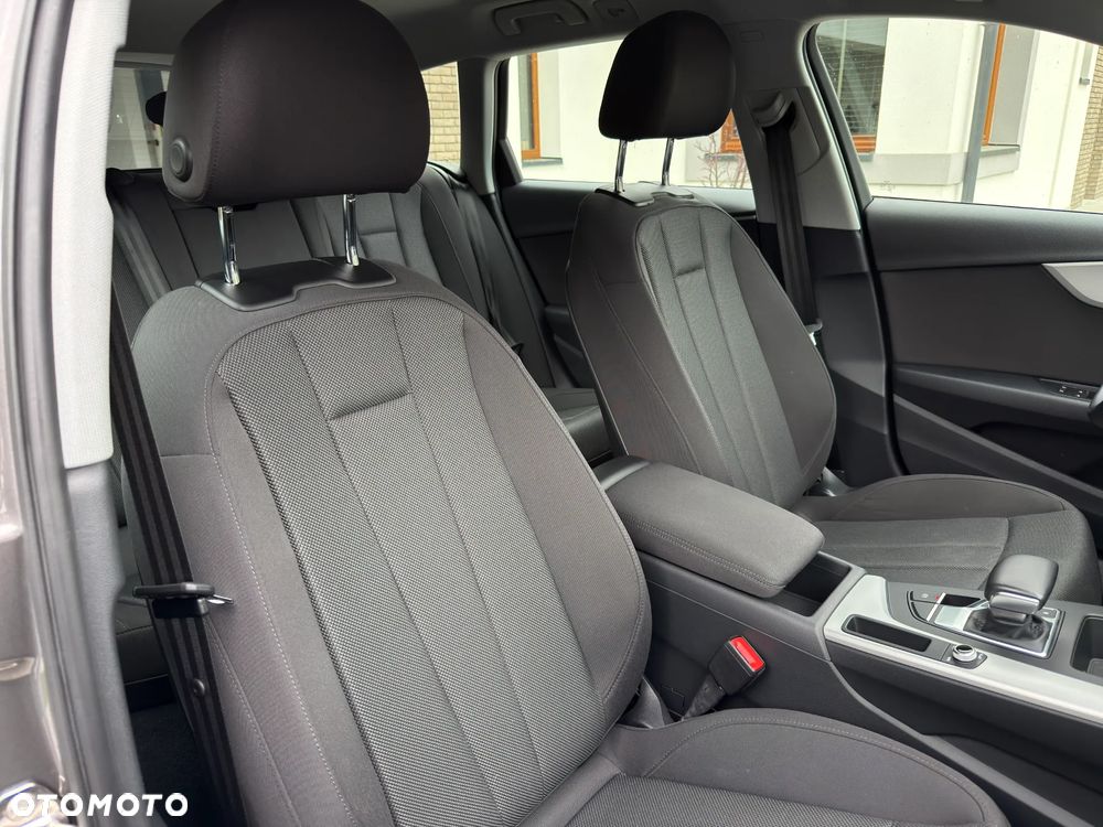 Audi A4 Avant 35 TFSI mHEV S tronic - 36