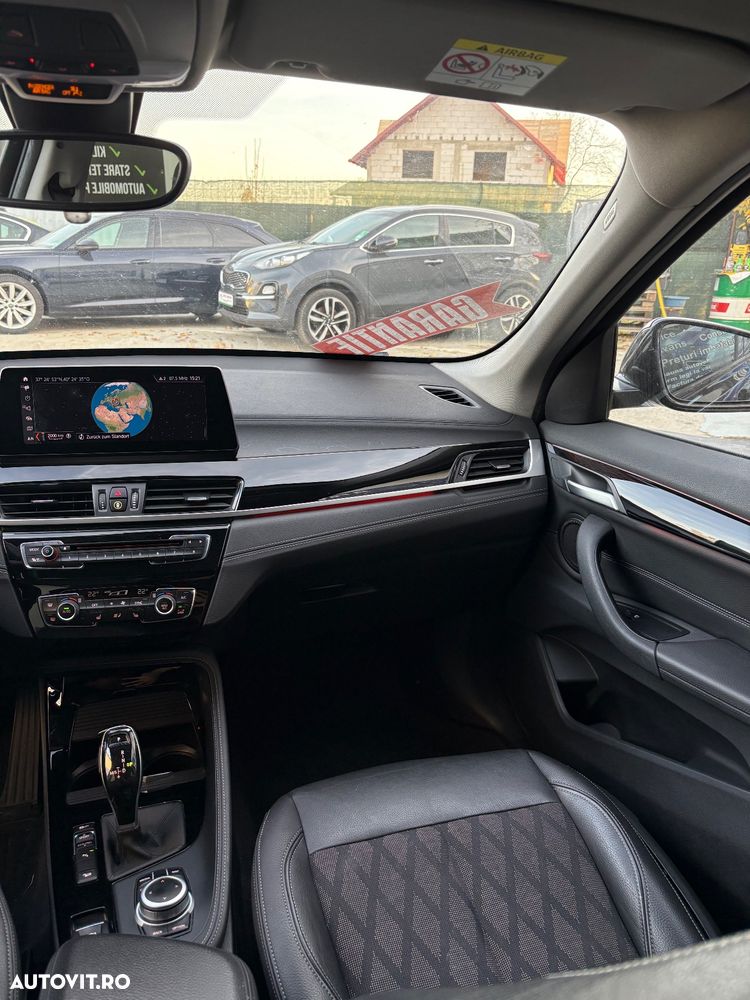 BMW X1 xDrive20i AT xLine - 22