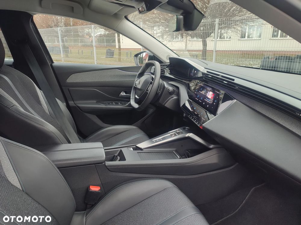 Peugeot 308 BlueHDi 130 EAT8 Allure Pack - 21