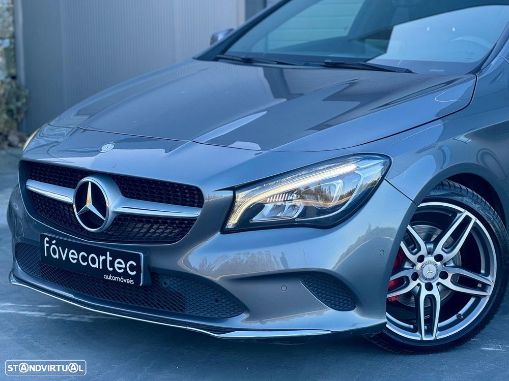 Mercedes-Benz CLA 180 7G-DCT Urban - 4