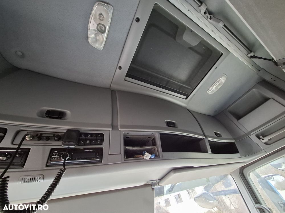 Mercedes-Benz ACTROS - 17