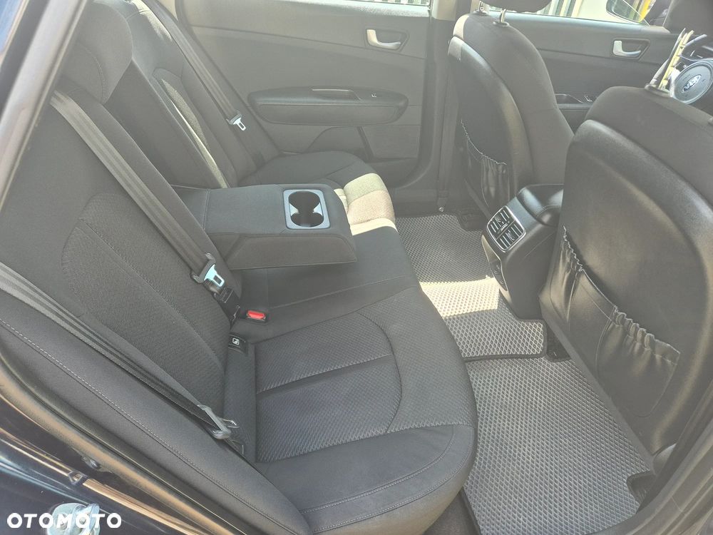Kia Optima 1.7 CRDI M - 12