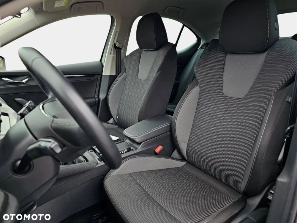 Skoda Octavia 1.5 TSI ACT Ambition - 25