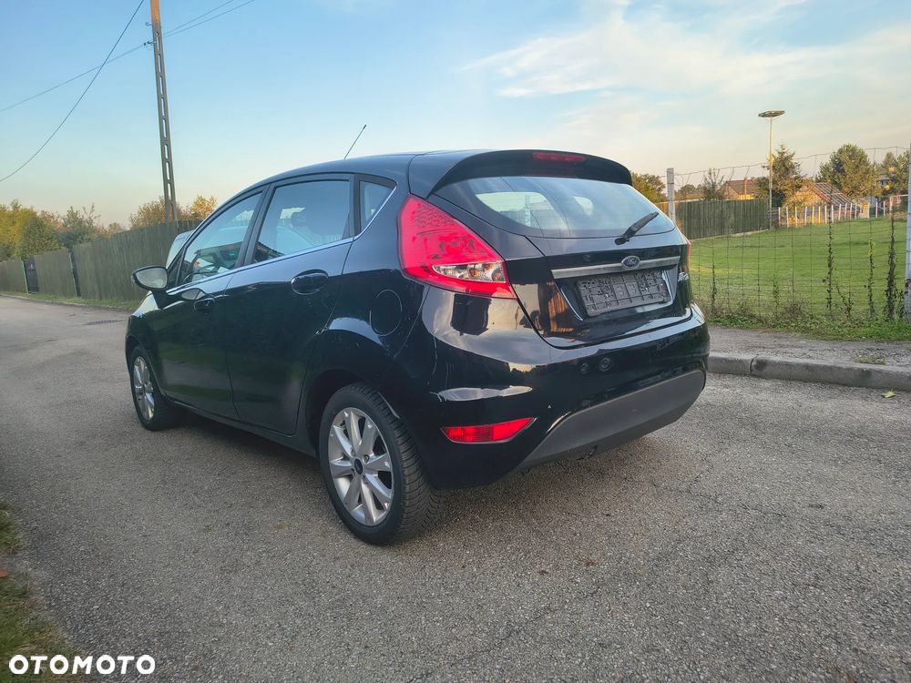 Ford Fiesta - 21