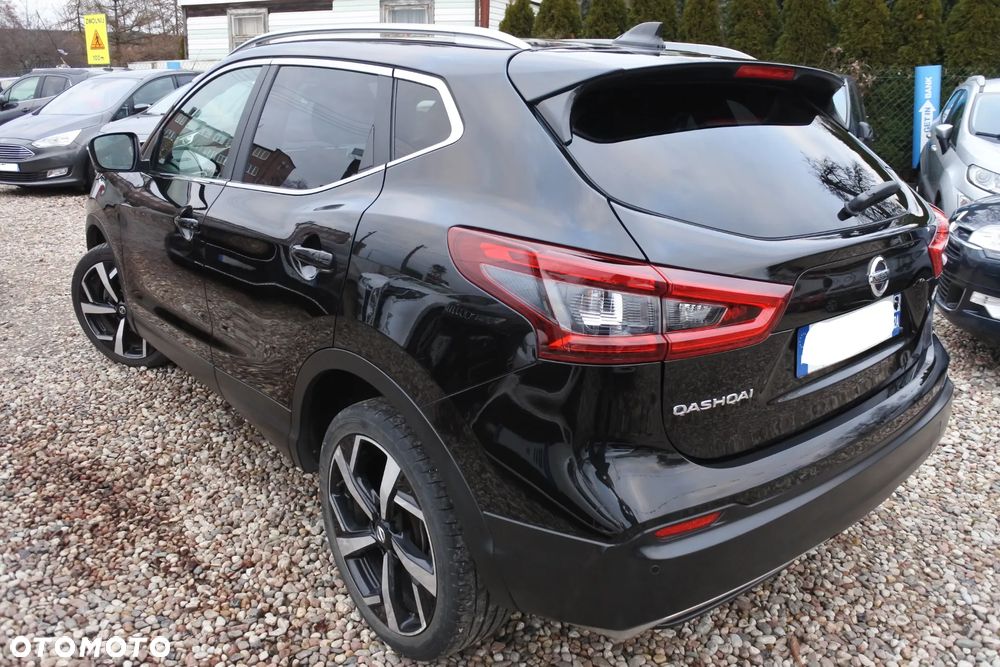 Nissan Qashqai 1.2 DIG-T Xtronic TEKNA+ - 4