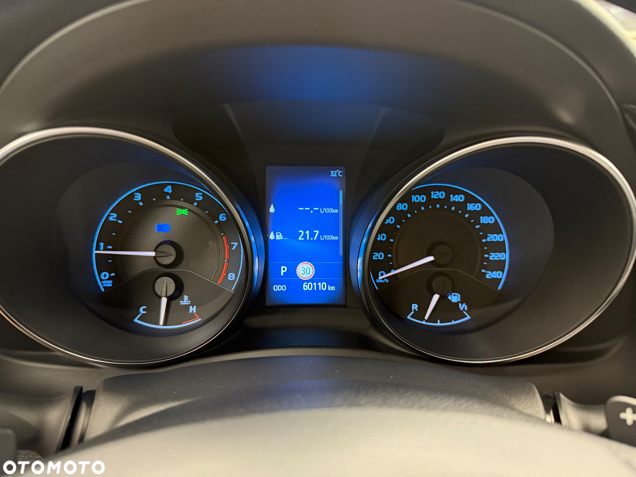 Toyota Auris - 21