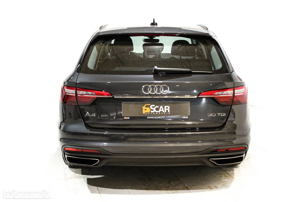 Audi A4 Avant 30 TDI S tronic - 4