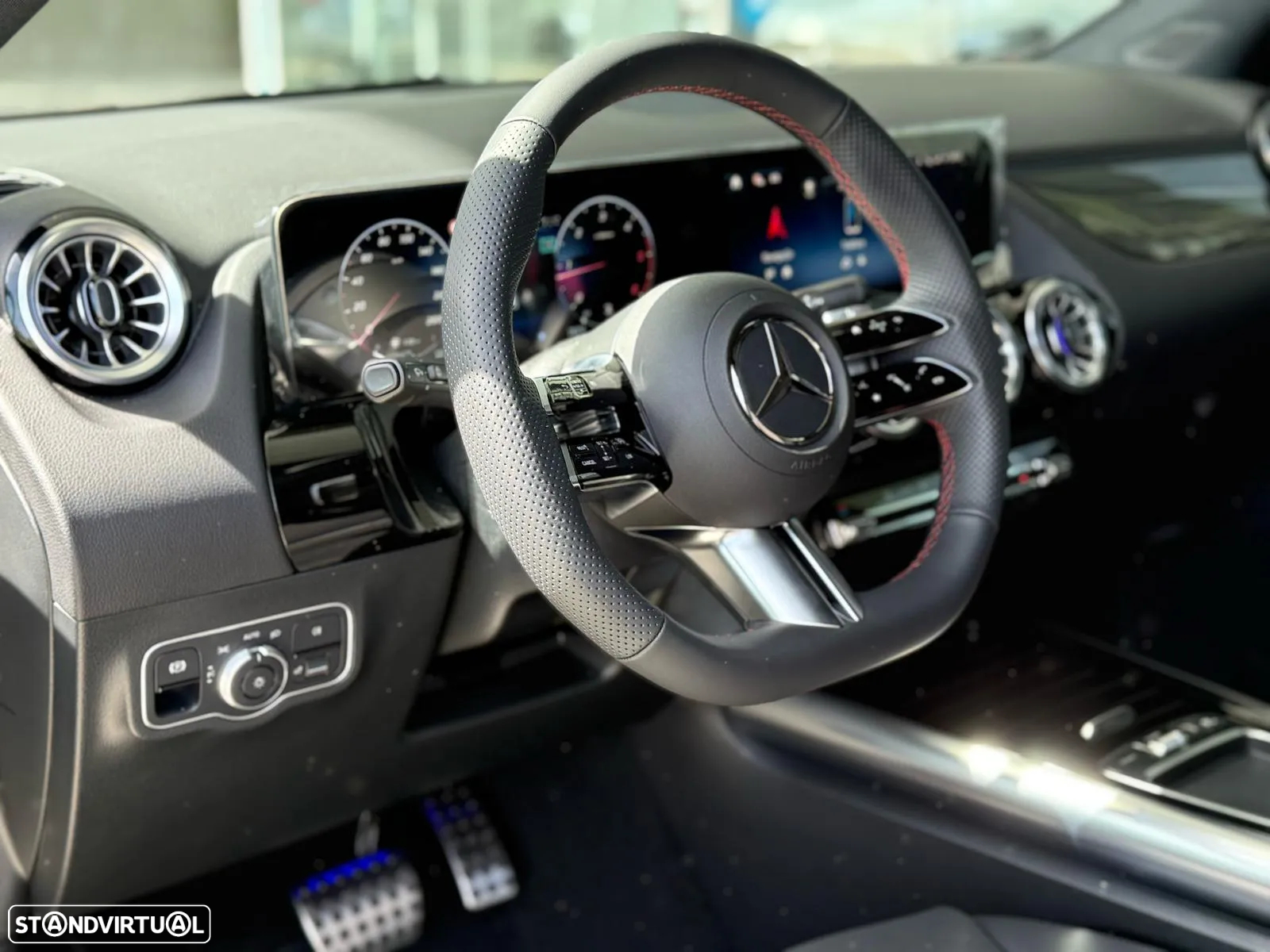 Mercedes-Benz GLA 180 d AMG Line - 10