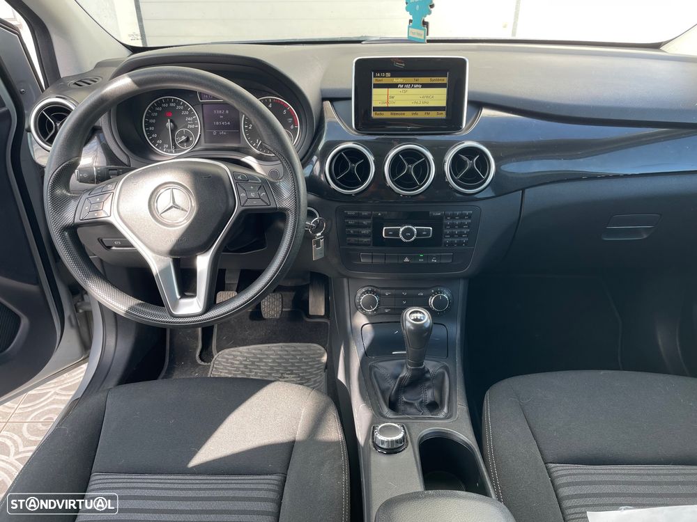 Mercedes-Benz B 180 - 7