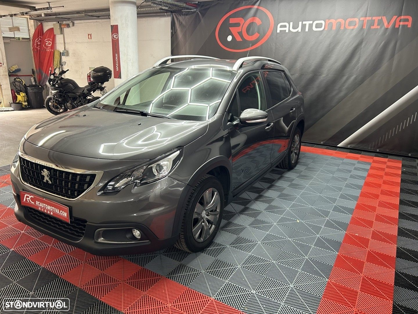 Peugeot 2008 1.2 PureTech Style - 3