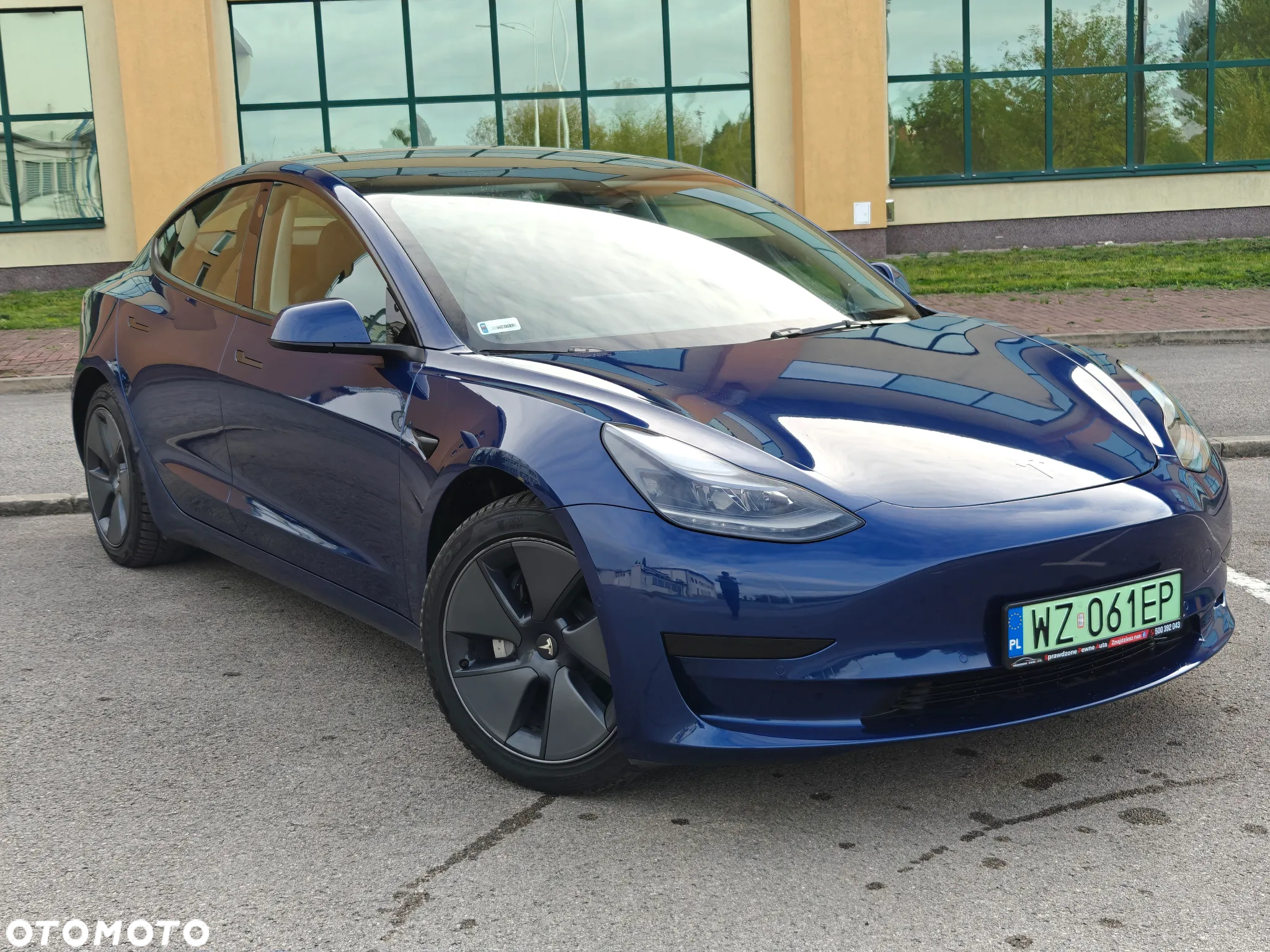 Tesla Model 3 Long Range RWD - 3
