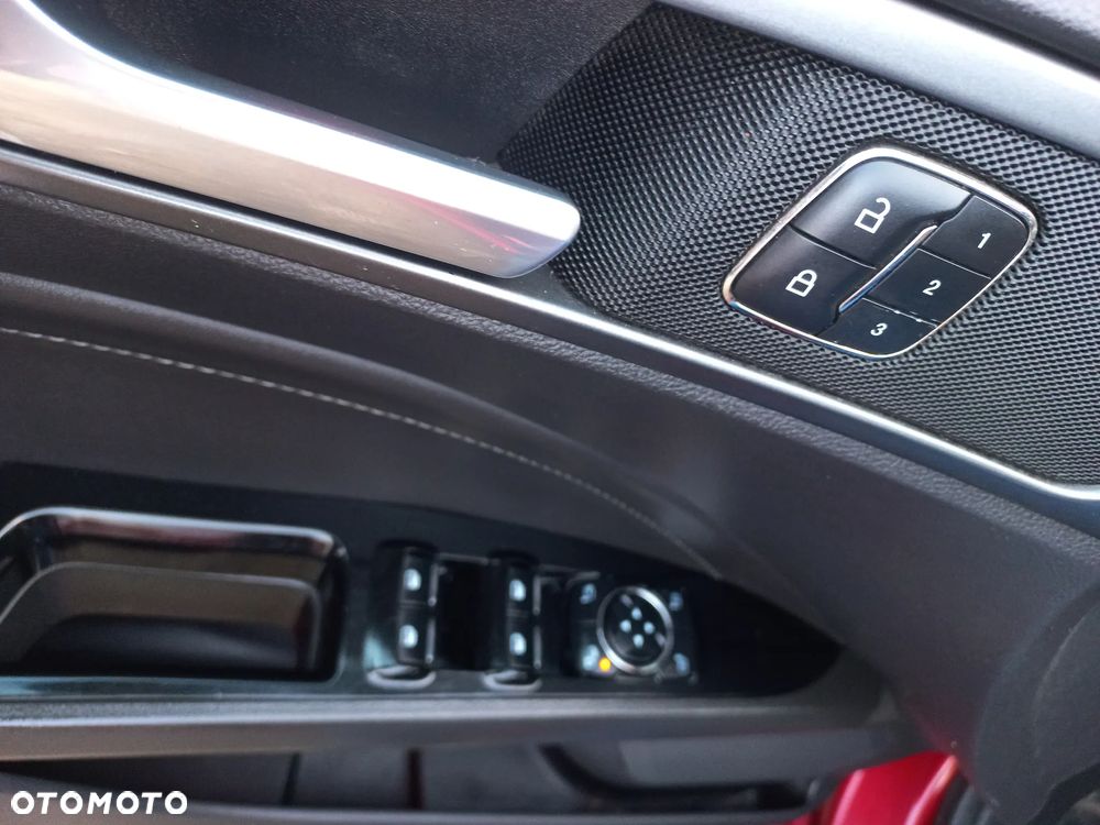 Ford Mondeo 2.0 TDCi ST-Line - 11