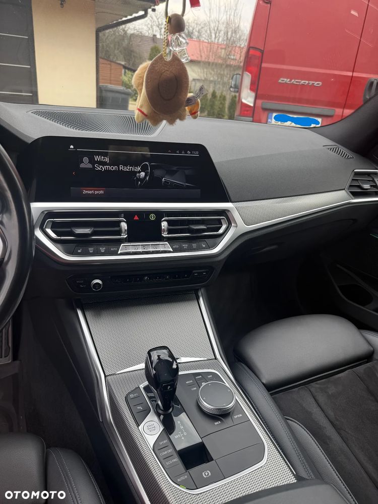 BMW Seria 3 320d xDrive Sport - 26