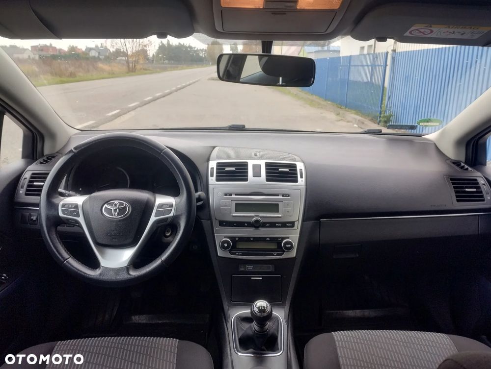 Toyota Avensis 2.0 D-4D Sol - 8