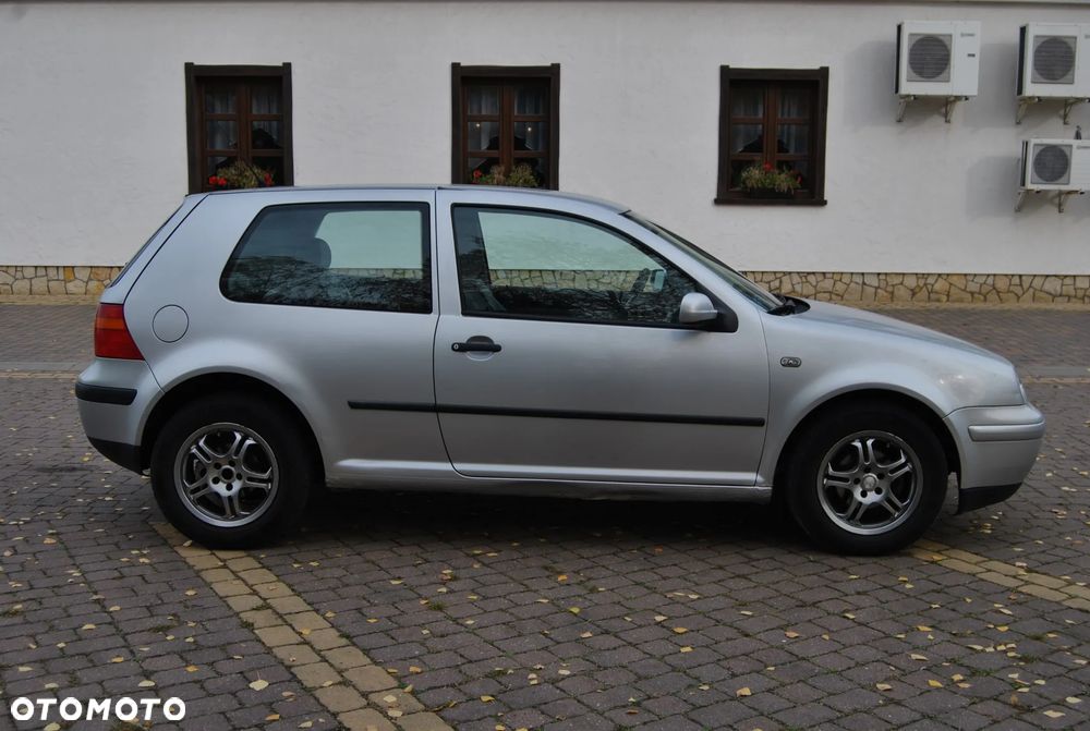 Volkswagen Golf 1.6 Automatik Comfortline - 16