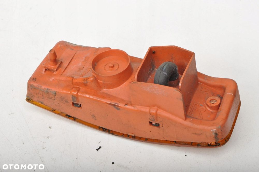 LEXUS LS II KIERUNKOWSKAZ PRAWY - 3