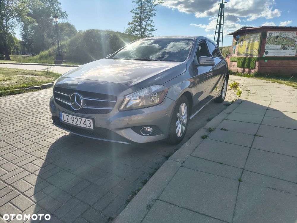 Mercedes-Benz Klasa A 180 (BlueEFFICIENCY) - 11