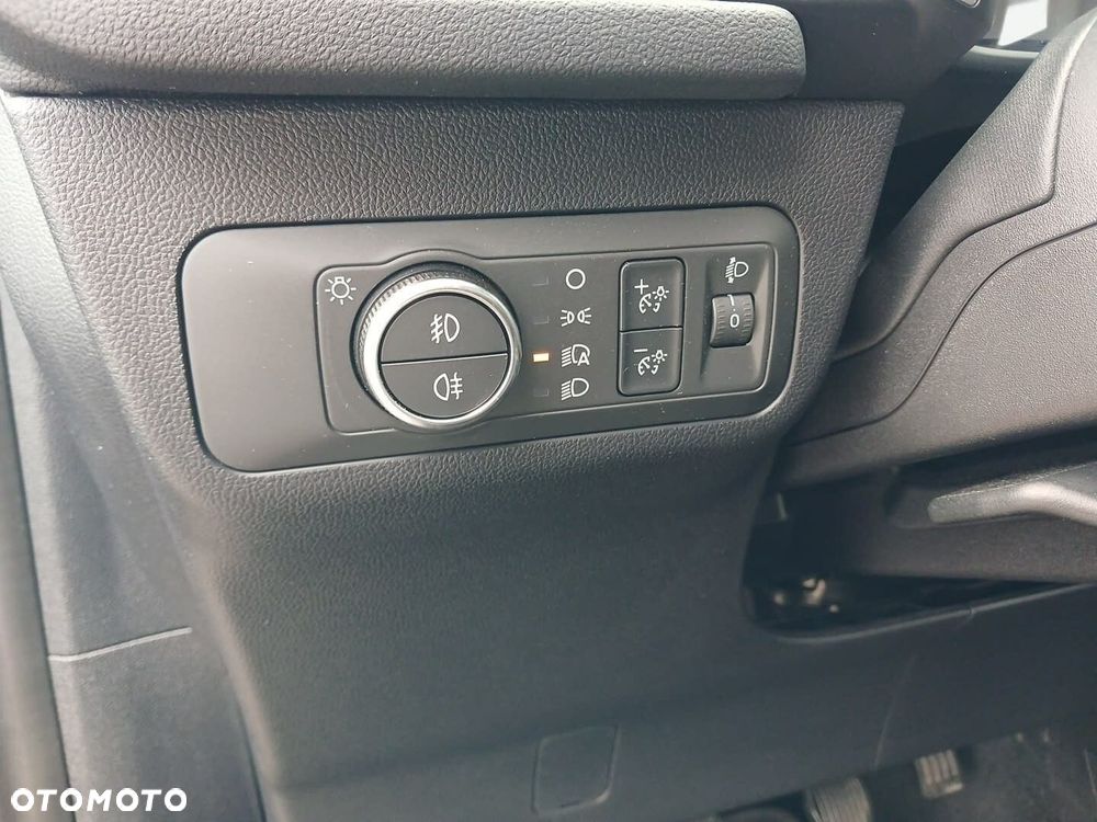 Ford Kuga - 38