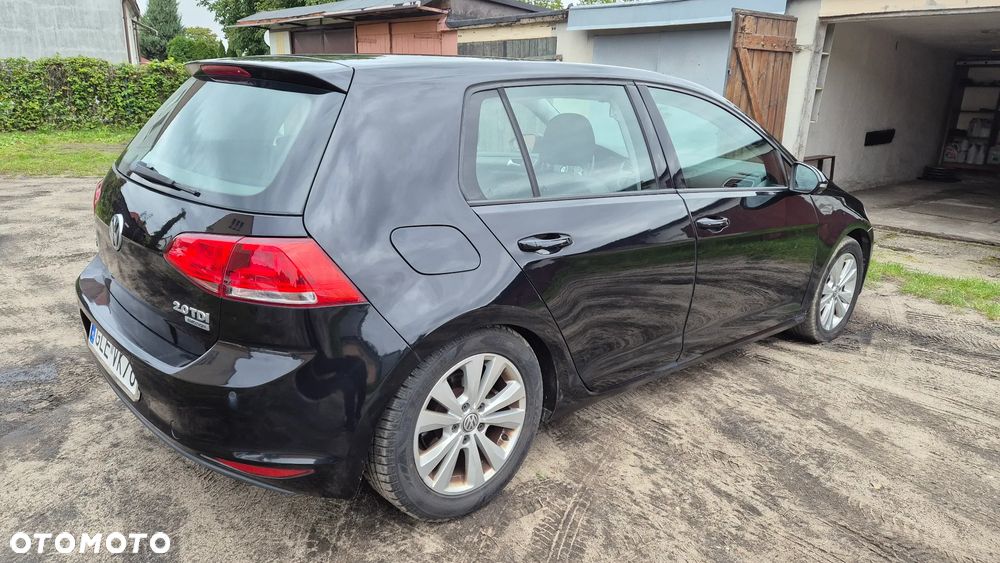 Volkswagen Golf - 5