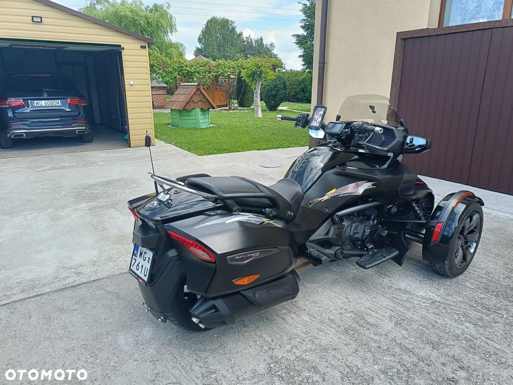 Can-Am Spyder - 1
