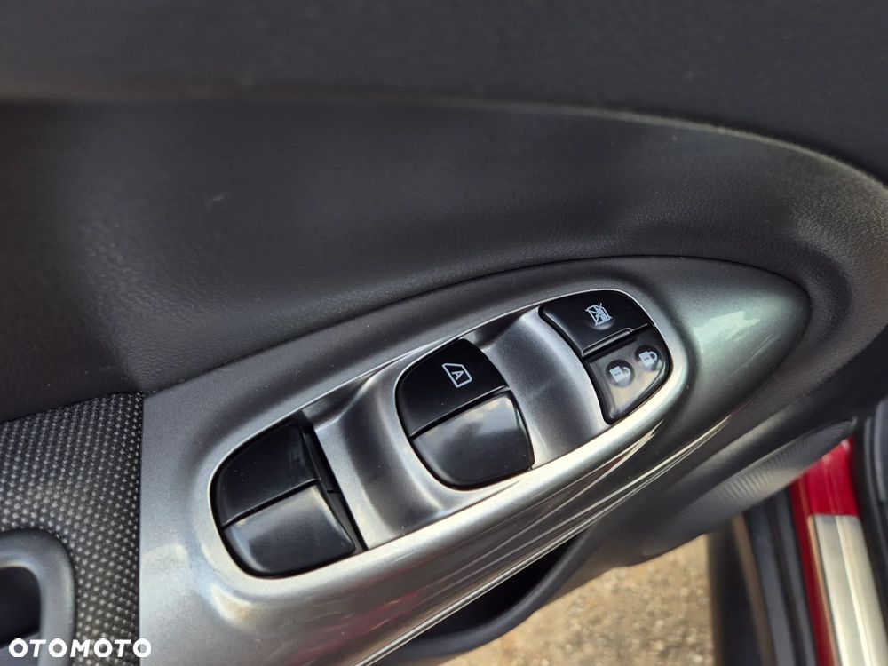 Nissan Juke 1.6 DIG-T Tekna - 33