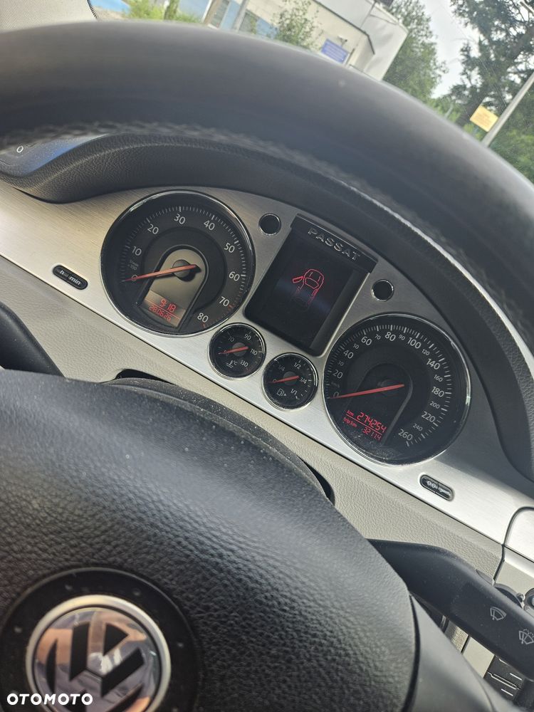 Volkswagen Passat - 3
