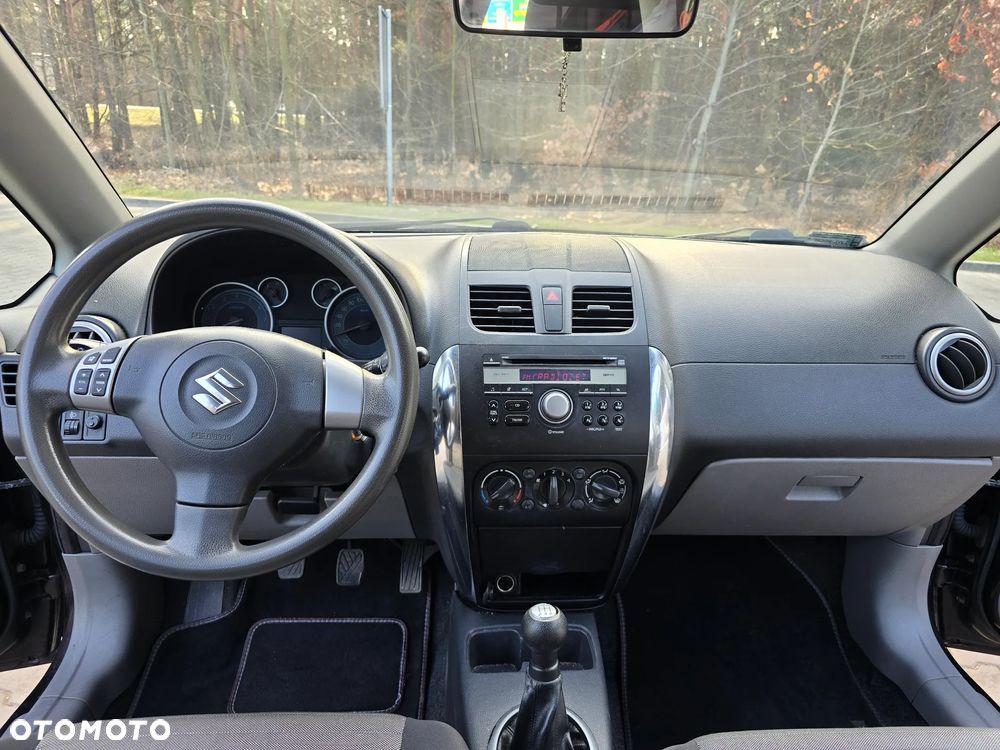Suzuki SX4 1.6 Comfort Plus - 7