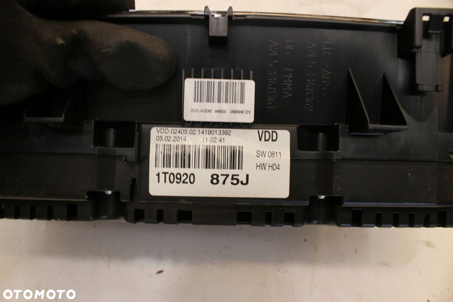 Licznik Zegary 1T0920875J VW Touran II 2010-2015 2.0 TDI EU - 4