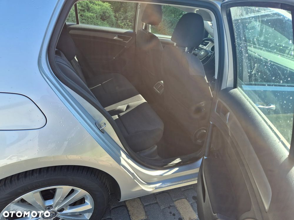 Volkswagen Golf 1.0 TSI BlueMotion Comfortline - 10