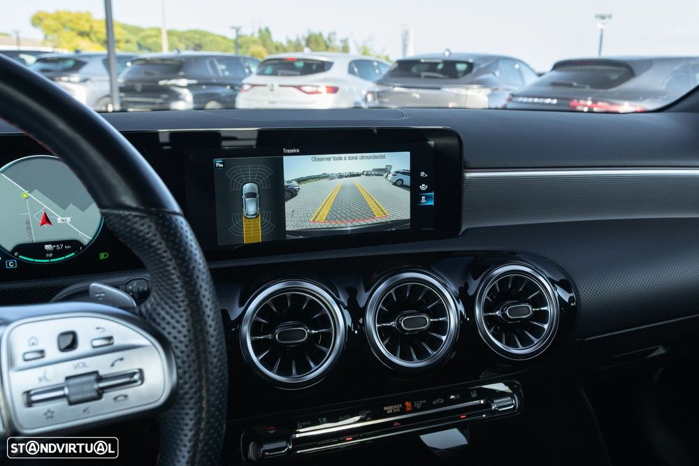 Mercedes-Benz A 250 e AMG Line - 15