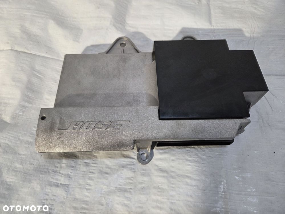 WZMACNIACZ BOSE PORSCHE CAYENNE 7PP035223K - 1