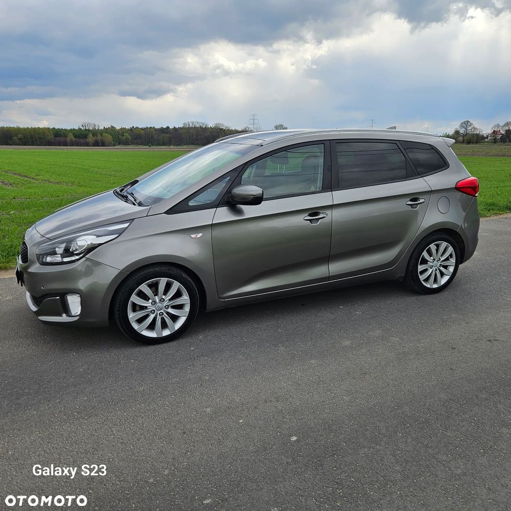 Kia Carens 1.7 CRDi 141 Dream Team Edition - 3