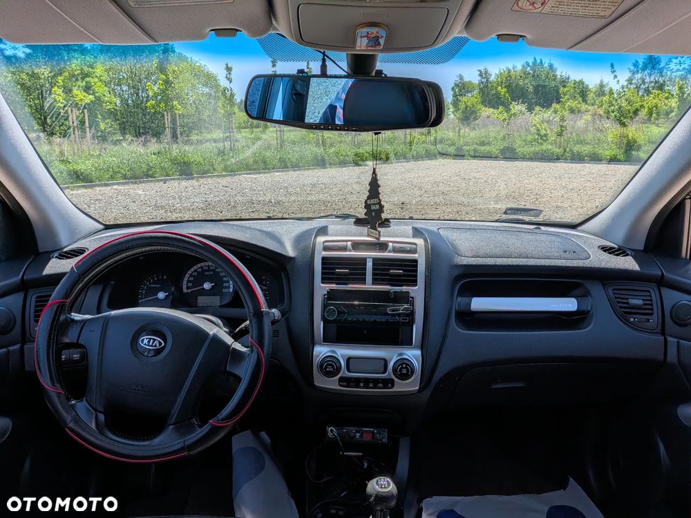 Kia Sportage 2.0 Expedition + - 8