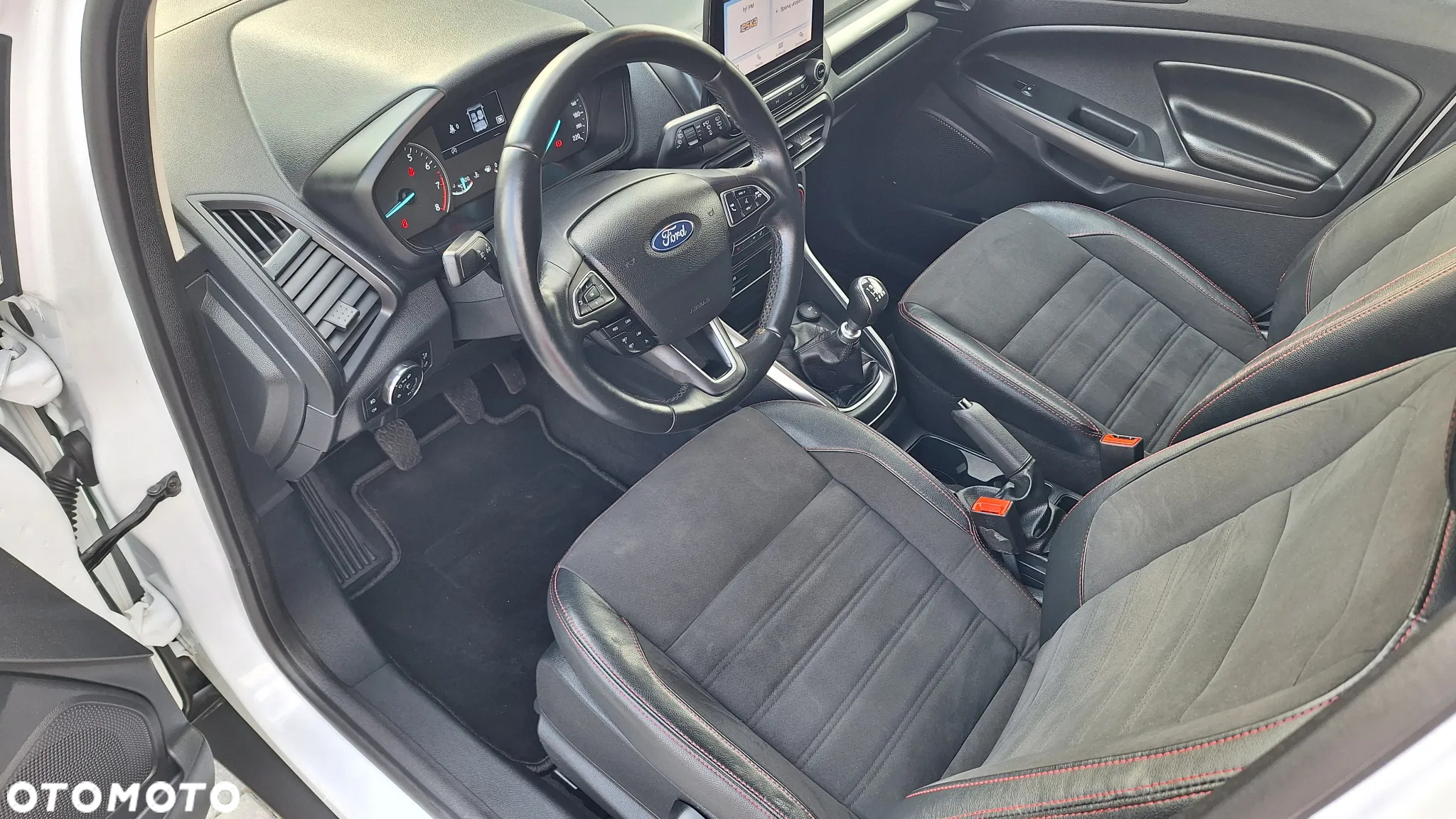 Ford EcoSport 1.0 EcoBoost ST-LINE - 13