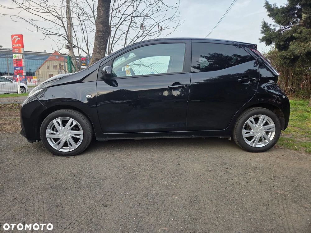 Toyota Aygo x-play touch - 14