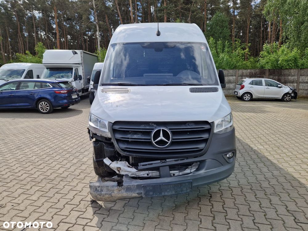 Mercedes-Benz Sprinter - 6