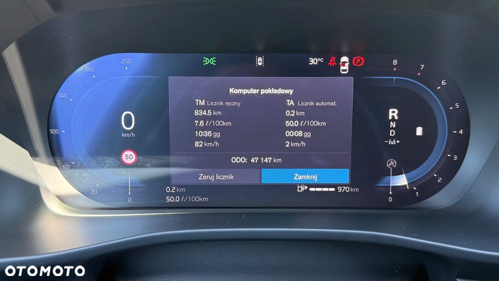 Volvo XC 40 B3 Plus Dark - 18