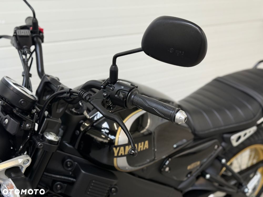 Yamaha XSR - 26