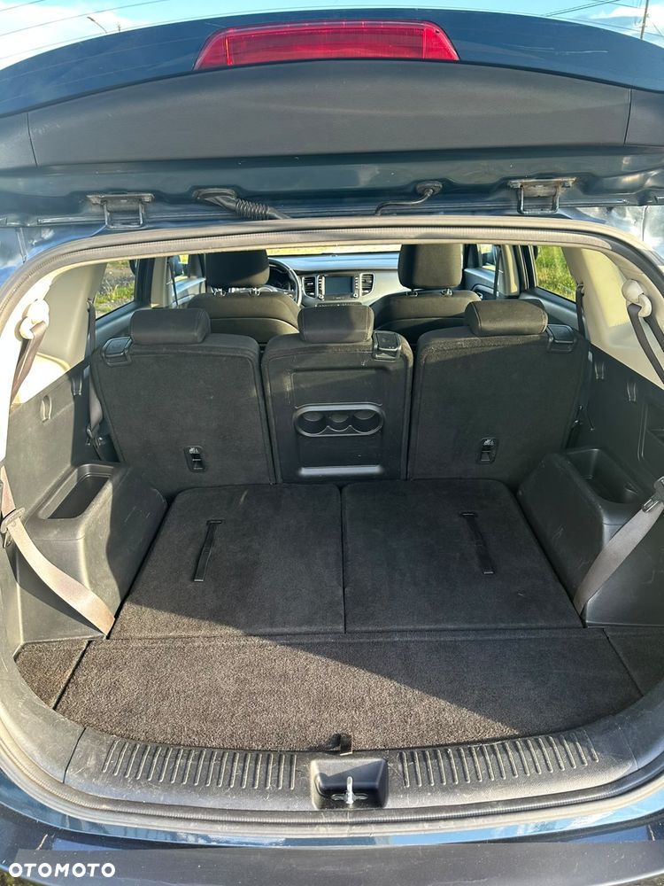 Kia Carens 1.7 CRDi 115 Dream Team Edition - 21