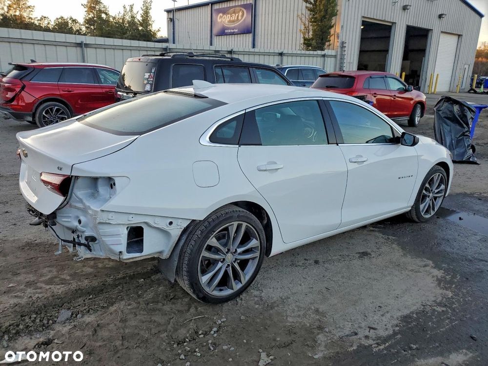 Chevrolet Malibu - 4